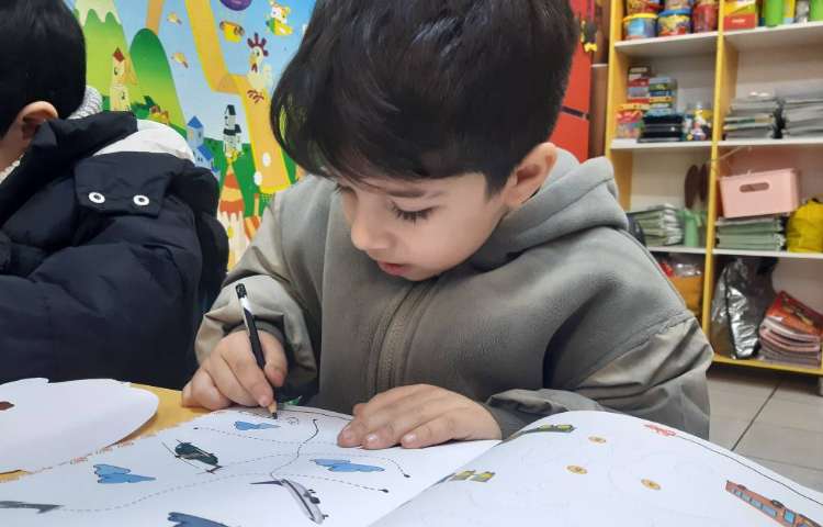 انجام فعالیت‌های کتاب Pencil Control