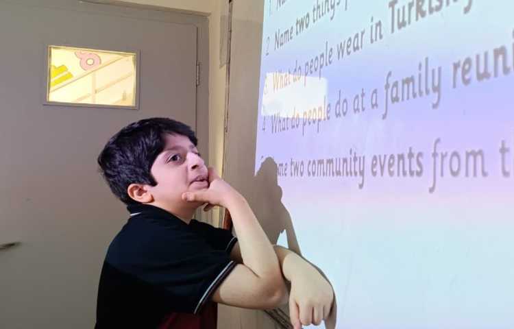 انجام فعالیت‌های کلاسی در زنگ General English 2