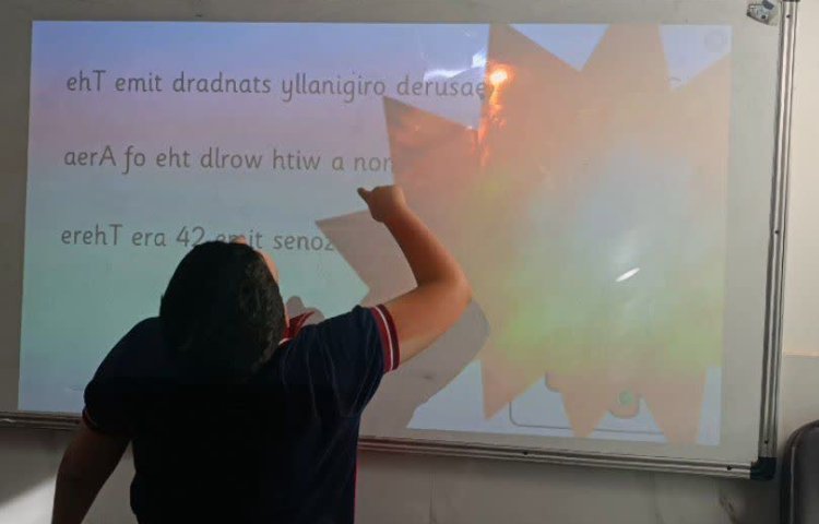 انجام فعالیت و تمرین مبحث Time Zones در زنگ Math 1