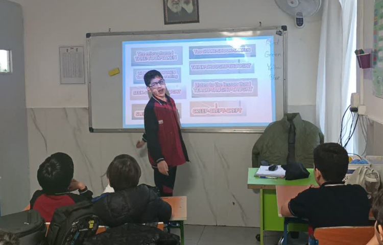 انجام فعالیت و تمرین گرمر Present Perfect در زنگ General English 3