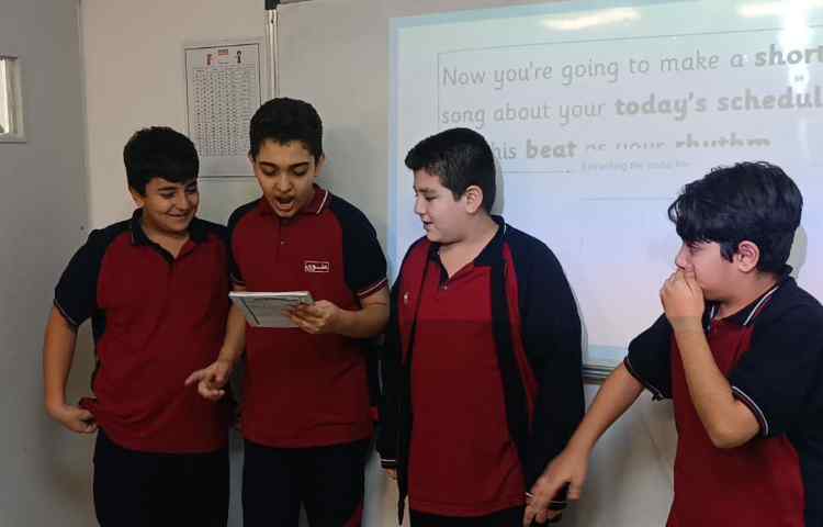 انجام فعالیت و تمرین گرمر Present Perfect در زنگ General English