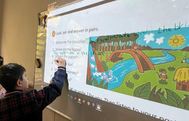 انجام فعالیت کتاب-زنگ زبان عمومی 3