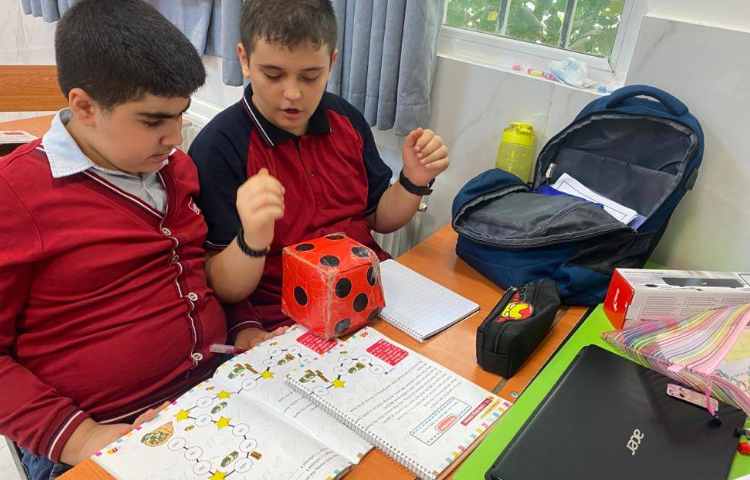 انجام فعالیت کتاب Math در قالب بازی 4