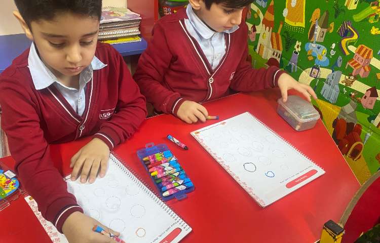 انجام فعالیت کتاب Pencil Control 1