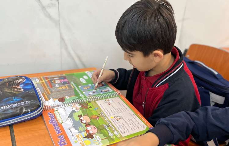 انجام فعالیت Listening کتاب 1