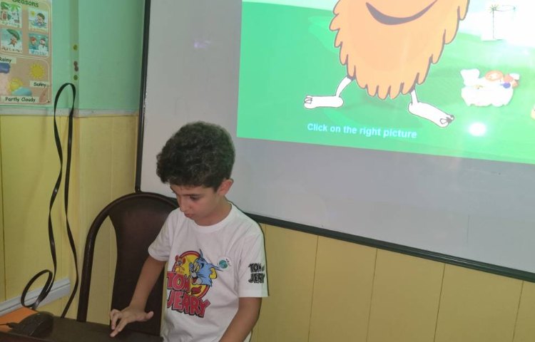 :انجام فعالیت کلمات بخش هفت کتاب(food)