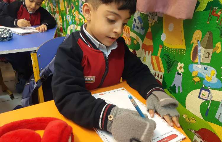 انجام فعالیت Pencil Control 3
