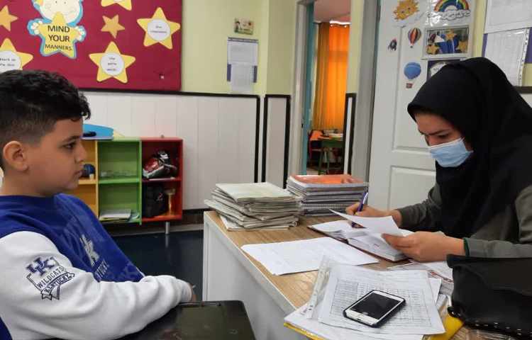 انجام معاینات پایه چهارم از طرف مرکز بهداشت 2