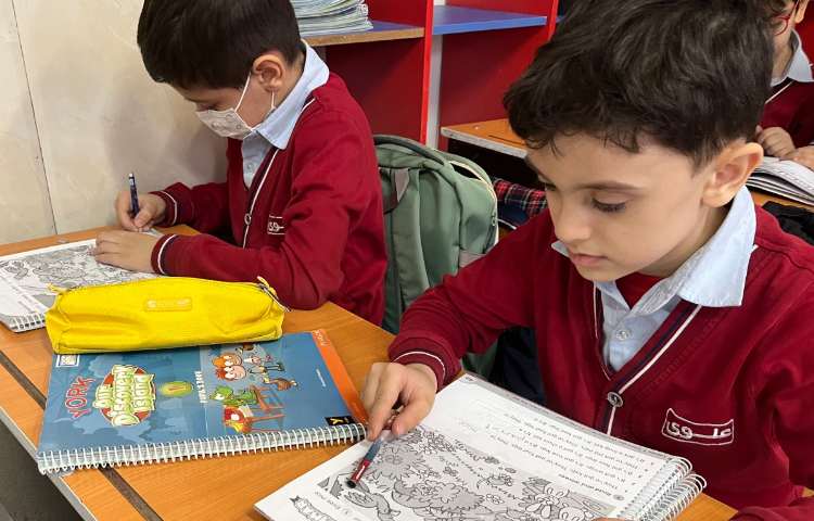 انجام و بررسی Activity Book در کلاس 2
