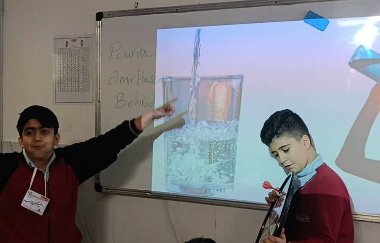 انجام پرسش و پاسخ همراه بازی در زنگ Science 3