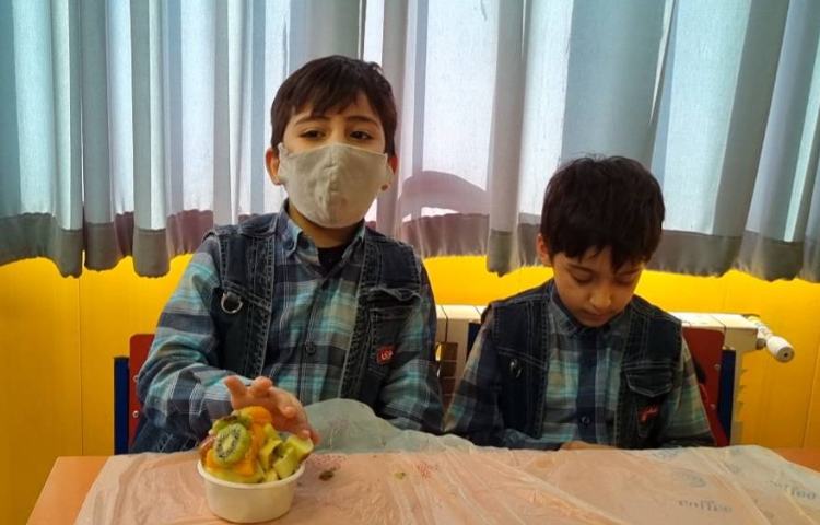 :انجام پروژه زبان، ویتامین های موجود در میوه ها 1