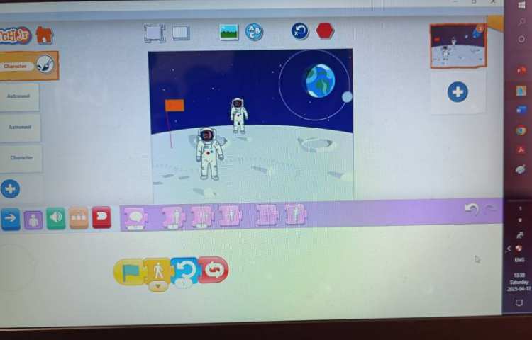 انجام پروژه شماره دو اسکرچ جونیور حرکت ماه به دور زمین 3