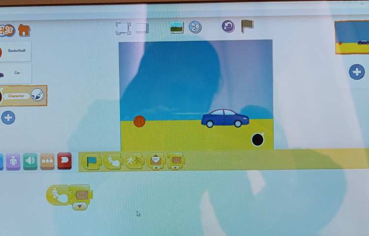 انجام پروژه شماره نه اسکرچ جونیور بازی پرش 4