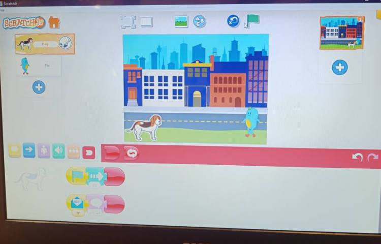 انجام پروژه شماره هشت اسکرچ جونیور سگ سخنگو 1