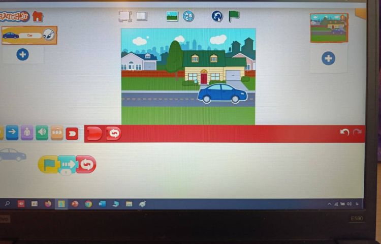 انجام پروژه شماره یک اسکرچ جونیور حرکت ماشین در خیابان 1