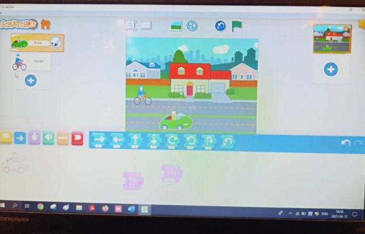 انجام پروژه شماره یک اسکرچ جونیور حرکت ماشین در خیابان 1