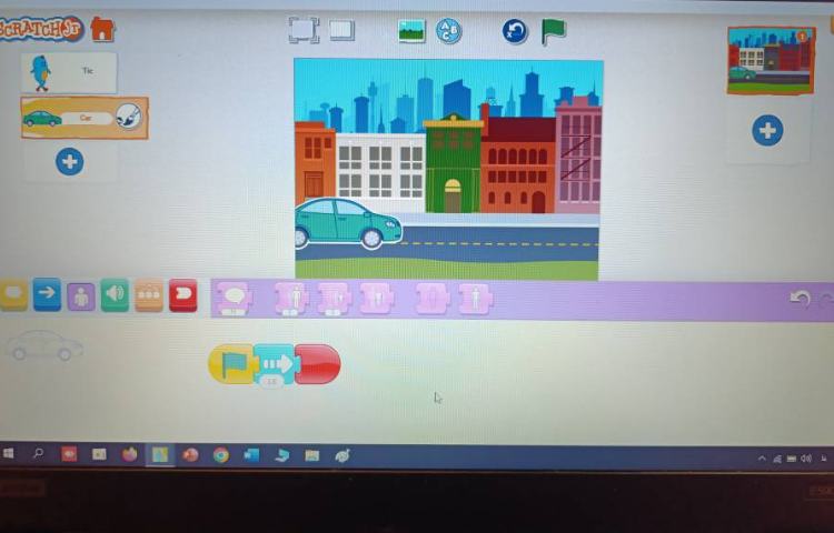 انجام پروژه شماره یک اسکرچ جونیور حرکت ماشین در خیابان 2