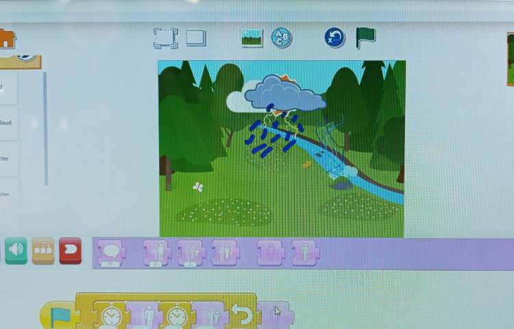 انجام پروژه شماره یک اسکرچ جونیور چرخه آب 4