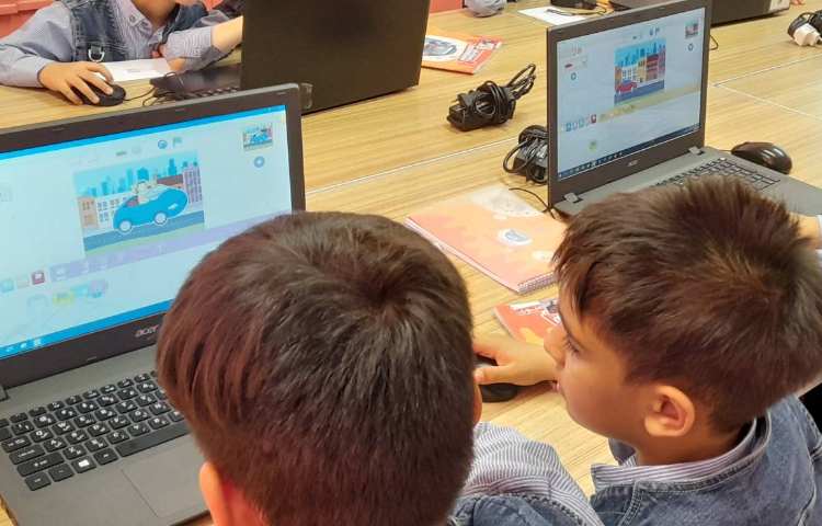 انجام پروژه شماره یک اسکرچ جونیور 2