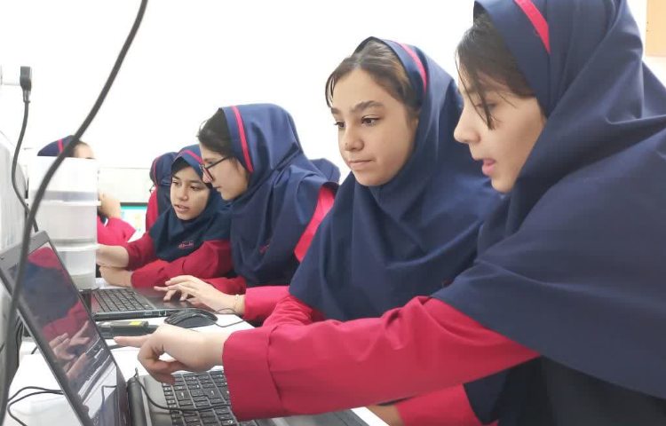 انجام پروژه فضانورد 1