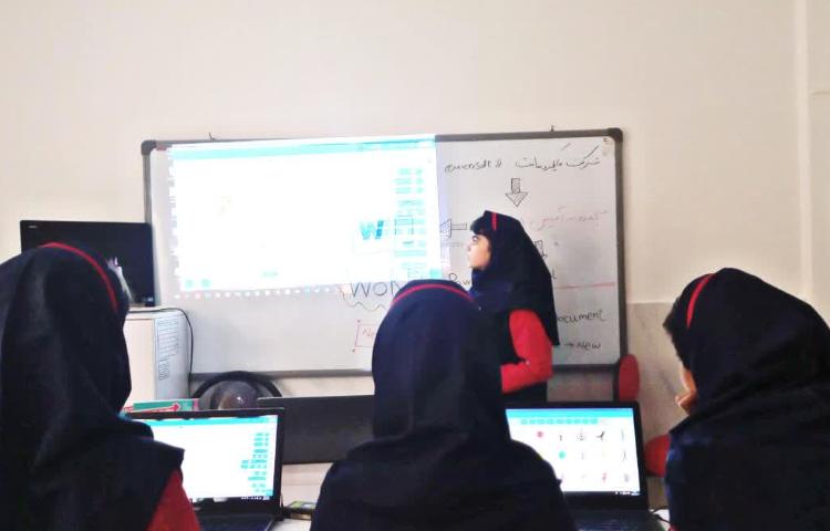 انجام پروژه فضانورد 1