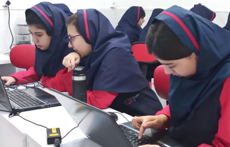 انجام پروژه فضانورد 2