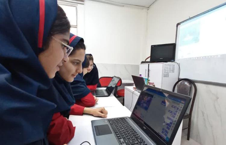 انجام پروژه فضانورد