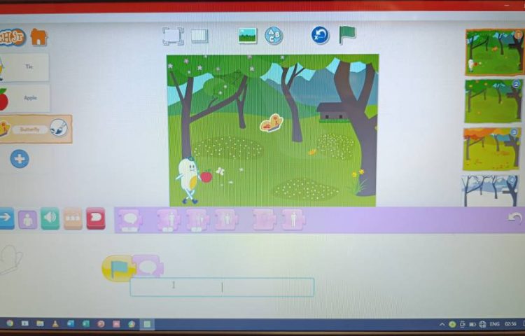 انجام پروژه های دو و چهار اسکرچ جونیور ( گردش ماه به دور زمین و چهارفصل ) 2