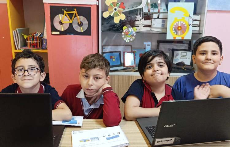 انجام پروژه پایانی شماره چهار پاورپوینت 4