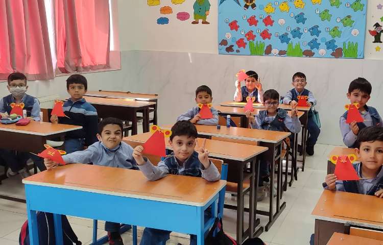 انجام کادرستی موش برای درس فارسی 2