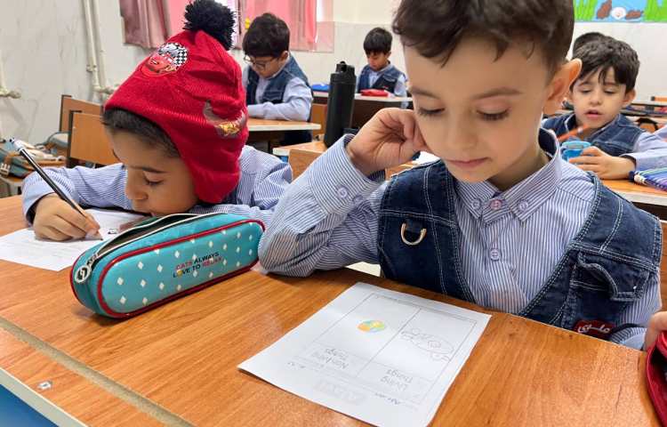 انجام کاربرگ مربوط به living things و non living things 2