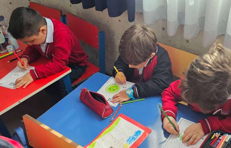 انجام کاربرگ مفهوم دایره tracing & coloring 2