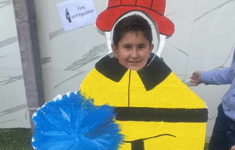 انجام کاردستی با موضوع روز آتش نشان 3