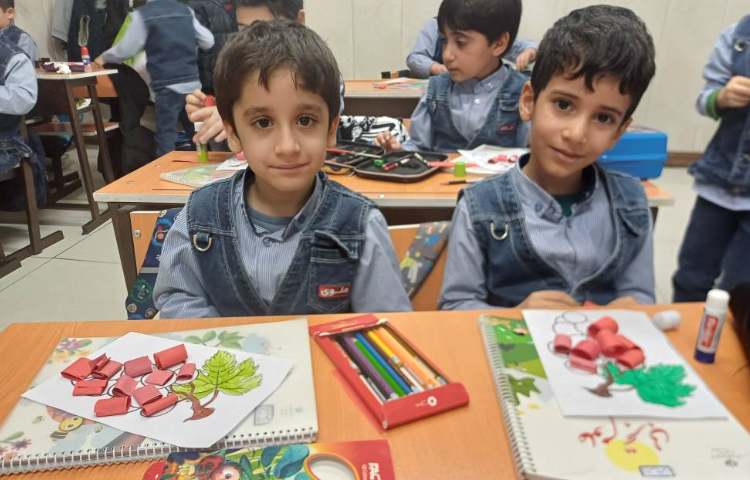 انجام کاردستی مربوط به نشانه‌ی اَ