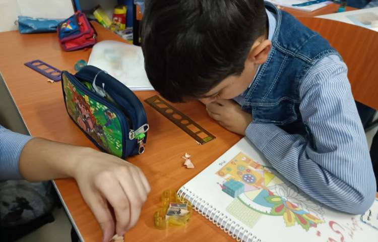 اندازه‌گیری اشیا کمتر از 1 سانتی‌متر و بیان آن با واحد سانتی‌متر 1