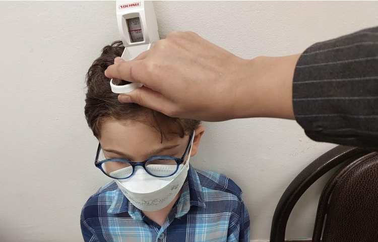 اندازه گیری قد و وزن دانش آموزان دبستان علوی 3