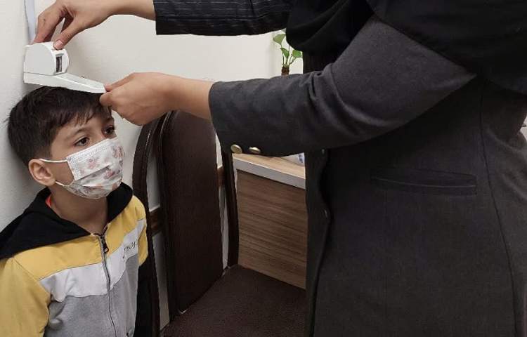 اندازه گیری قد و وزن دانش اموزان پیش و اول 1