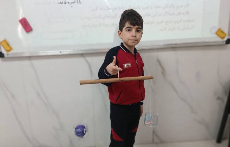 اندازه گیری و مقایسه جرم با ترازوی دست ساز_ علوم 4