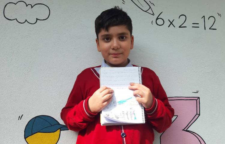 انشا با موضوع گردش با سفینه فضایی و خوانش برای دوستان 2