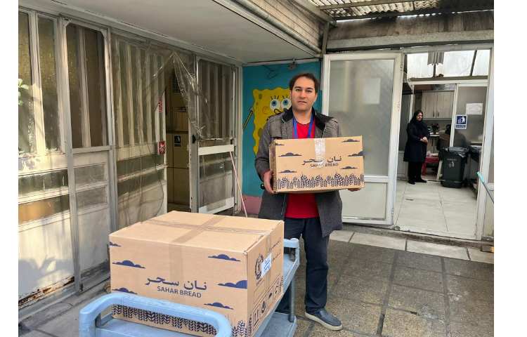 اهداء میان وعده دانش آموزان غایب به مرکز خیریه نگهداری از کودکان استثنایی فرخنده 1