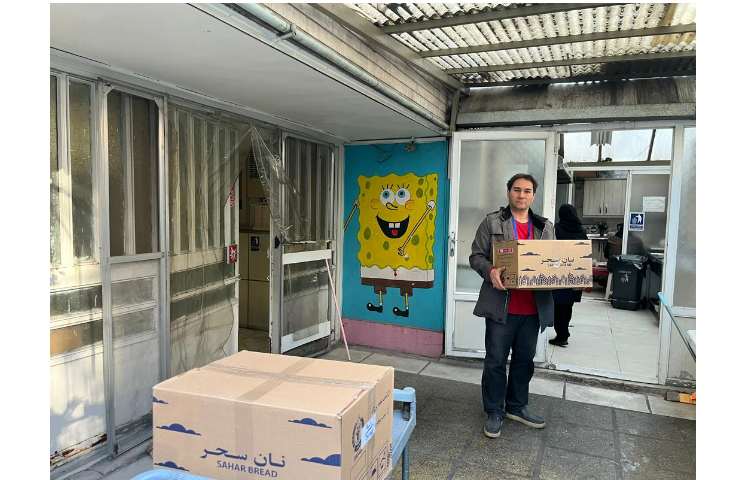 اهداء میان وعده دانش آموزان غایب به مرکز خیریه نگهداری از کودکان استثنایی فرخنده 3