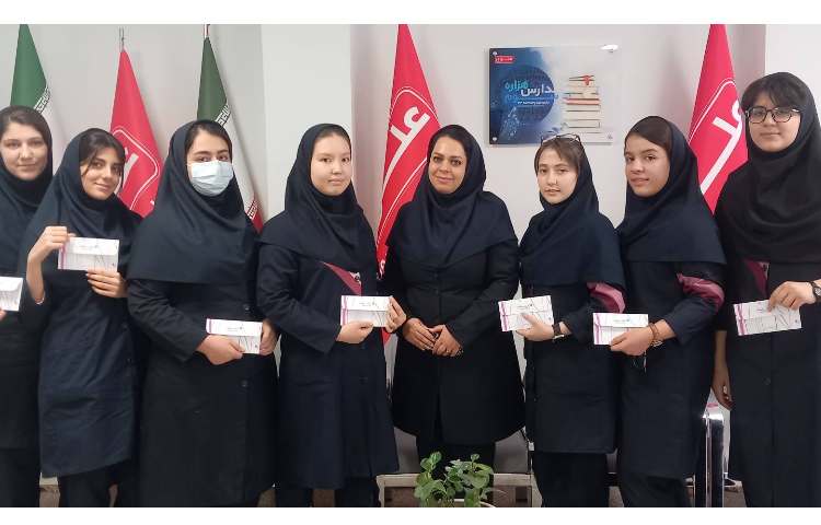 اهدای جوایز به برندگان کارسوق 1