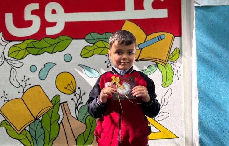 اهدای جوایز به دانش آموزانی که در چالش علوی شرکت کرده اند 5