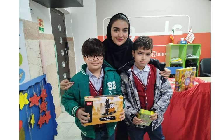 اهدای جوایز به دانش آموزان سه شنبه داغ 11