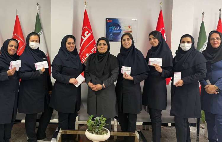 اهدای جوایز به نفرات اول مسابقه پرسنل 1