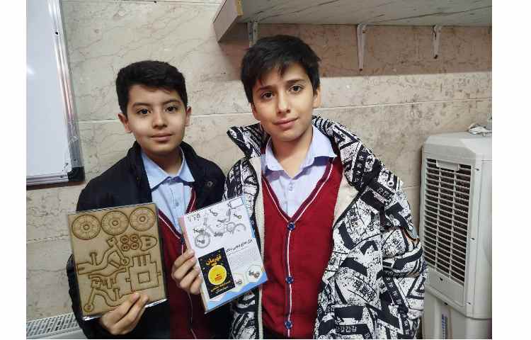 اهدای جوایز به نفرات برتر مسابقه ی علم در 60ثانیه 28