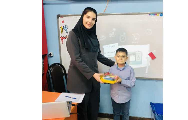 اهدای جوایز دانش آموز فعال سواد رسانه 2