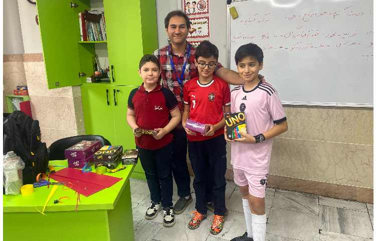 اهدای جوایز سشنبه داغ 4