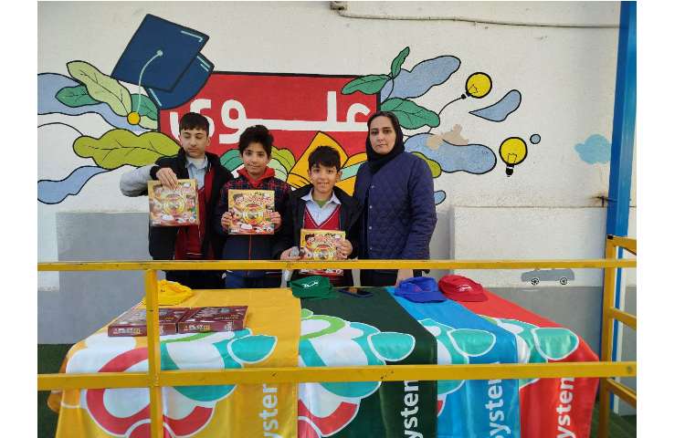 اهدای جوایز مسابقات درون مدرسه ای و منتخب شده ی مسابقات بین شعب سودوکو و مشاعره و آقای ریاضی