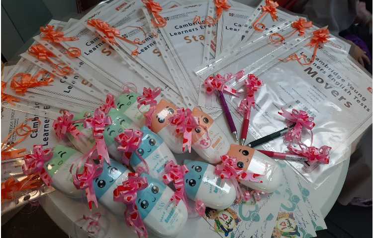 اهدای مدارک کمبریج 3